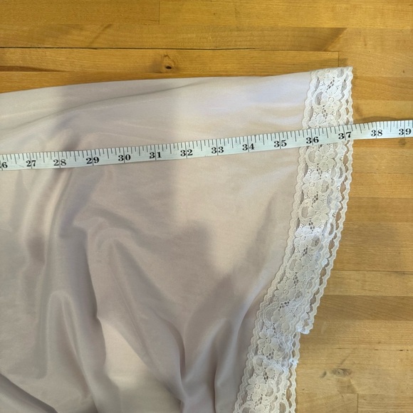 π 6/$60 Source Unknown Lacy Satiny Nightgown Pink White Adjustable Straps Medium - Picture 4 of 4